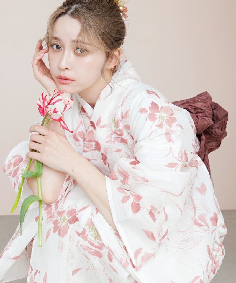 美品　花柄ピンク浴衣セット（帯・下駄付き） 即日発送】くすみピンクアンティークフラワー浴衣【浴衣3点